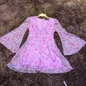 NWOT Women’s purple floral wide arm corset dress